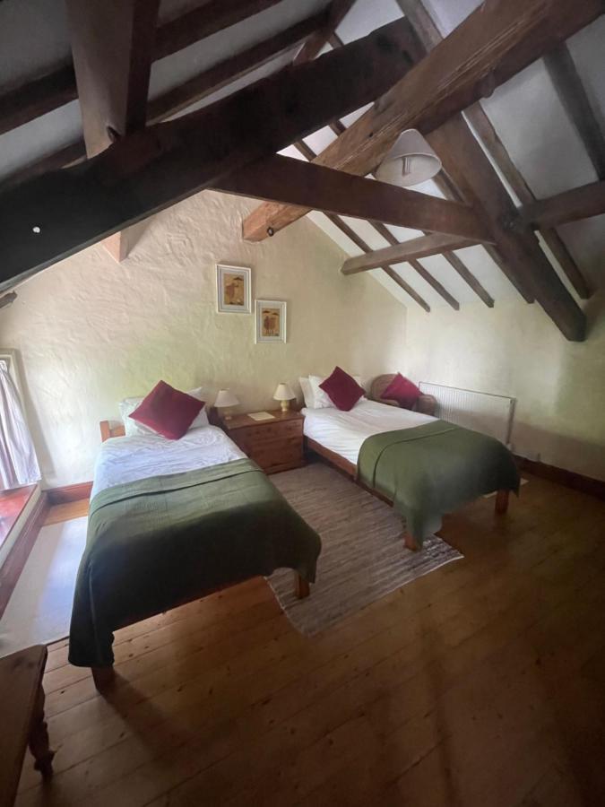 Bed and Breakfast The Old Barn à Barry Extérieur photo