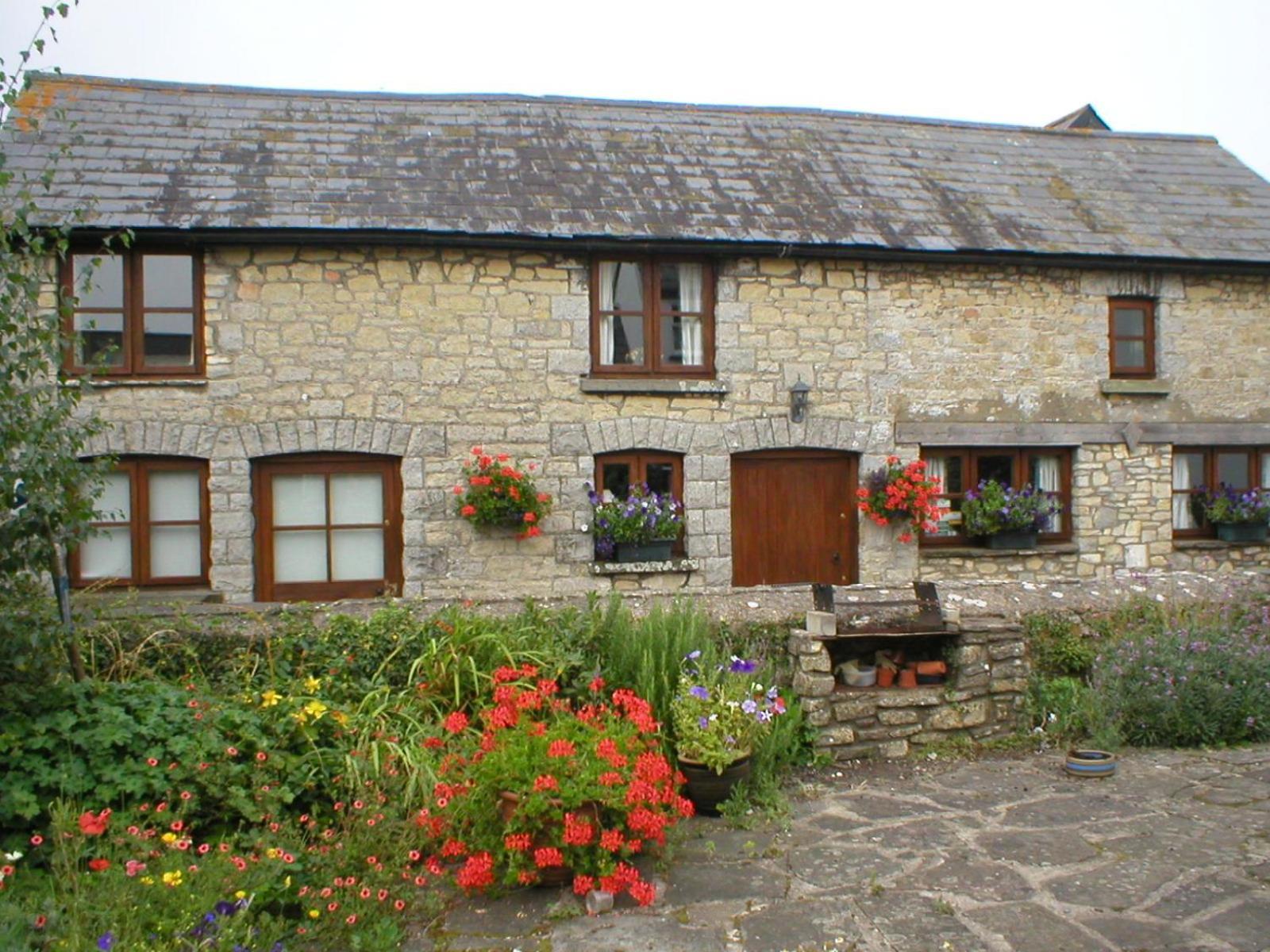 Bed and Breakfast The Old Barn à Barry Extérieur photo